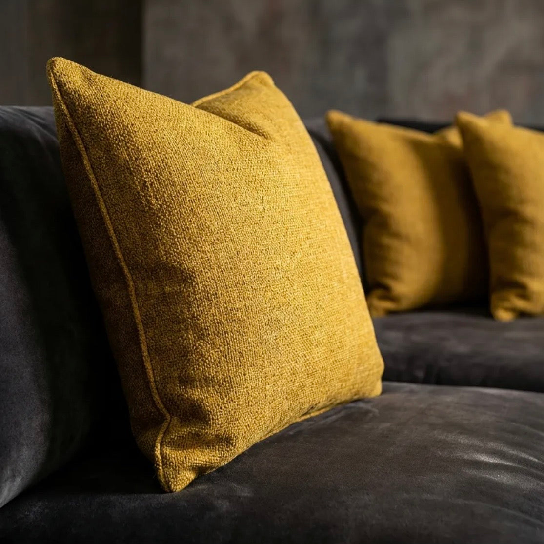 Sarı Kare Kırlent Kılıfı